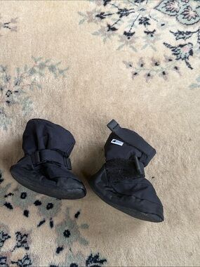 Baby Black Insulated Toaster Booties